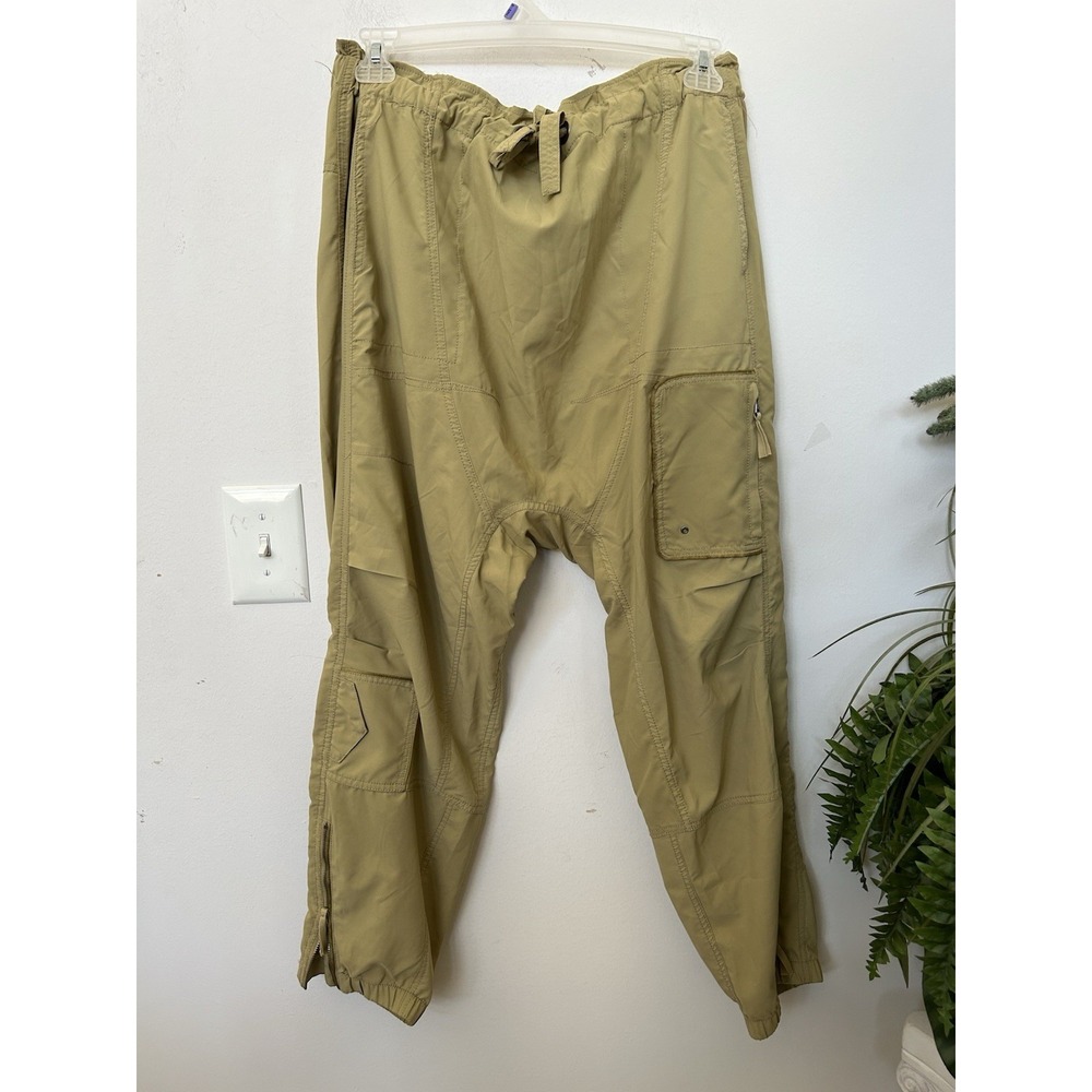 FP Movement Spring Trekker Cargo Pants S Sage Green Gorpcore Parachute Jogger - Picture 3 of 8